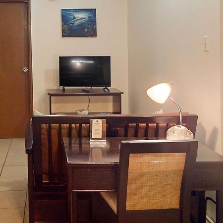 Hummingbird Home Suites San Pedro  Kamer foto