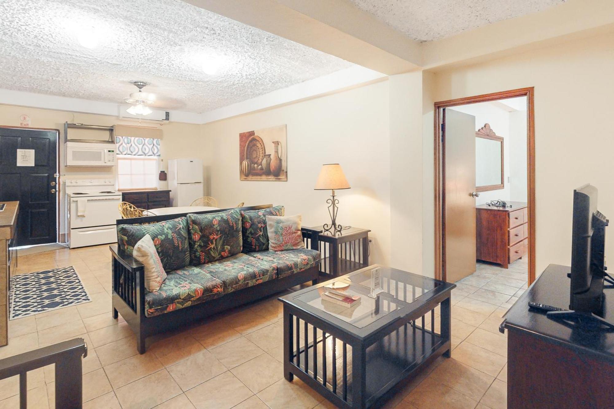 Hummingbird Home Suites San Pedro  Kamer foto