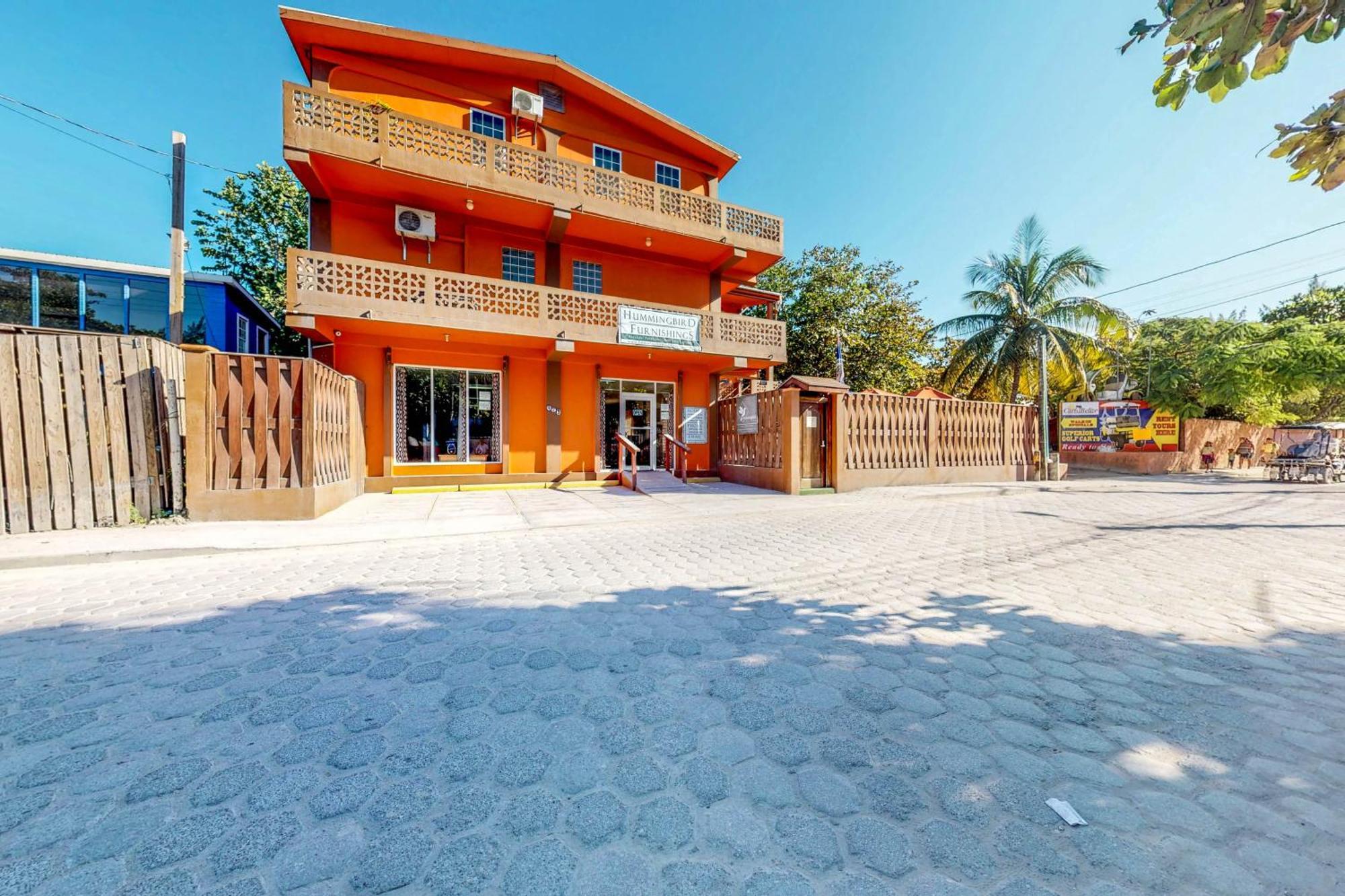 Hummingbird Home Suites San Pedro  Kamer foto